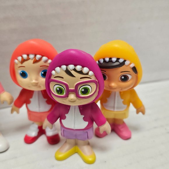 10 Lot Bundle Cocomelon Family Friends Figures - Picture 6 of 7